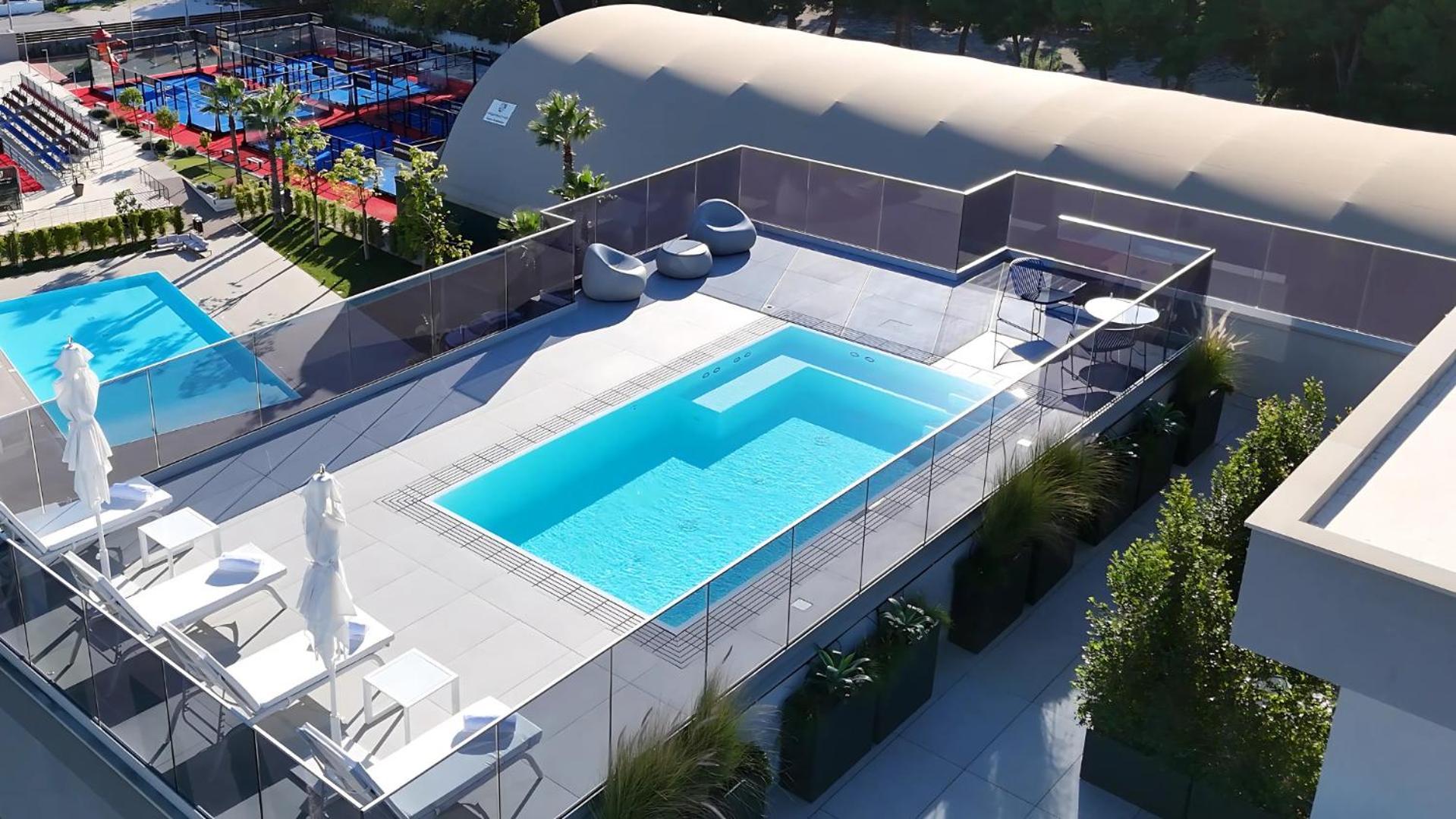 Green Park Penthouse Suite & Pool - Heated Pool - バーリ エクステリア 写真