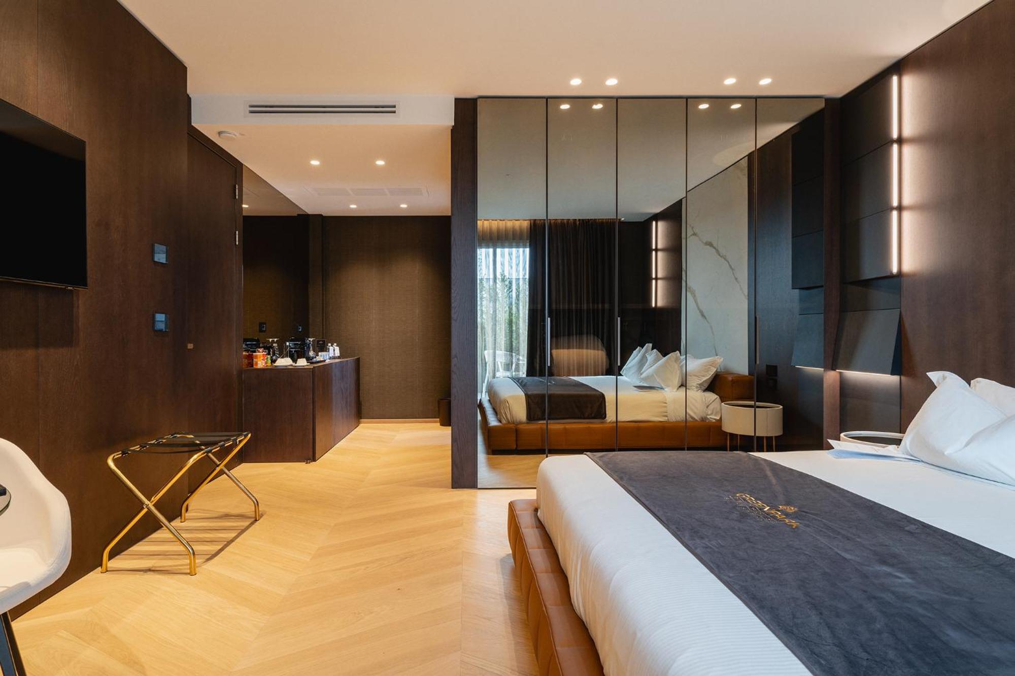 Green Park Penthouse Suite & Pool - Heated Pool - バーリ エクステリア 写真